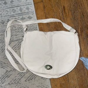 H&M cream crossbody purse- never used